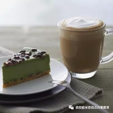 七月你好 | 听说下雨天，蛋糕和咖啡绝配哦~来这