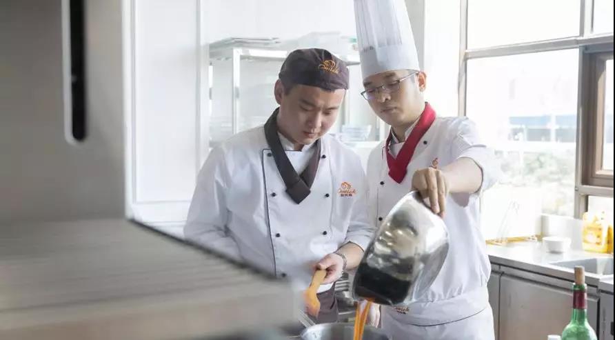 西点师和蛋糕师的区别都有哪些？成为西点师的