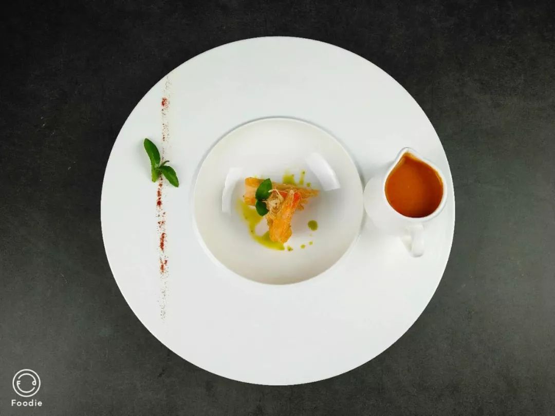 这一次是关于甜品的摆盘_欧米奇西点培训