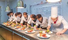 2022年西安欧米奇春季预报名全面开启！就业、高